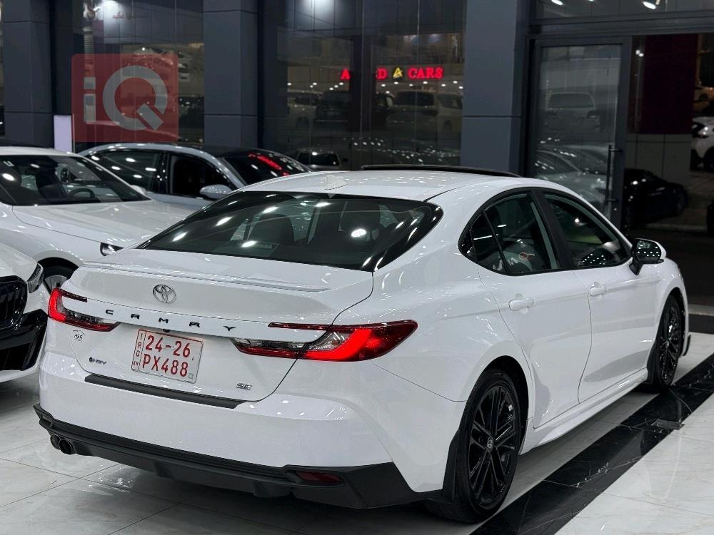 تۆیۆتا کامری